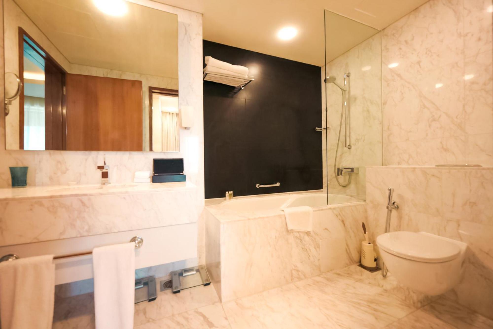 Emaar Fashion Avenue One Bedroom - Formerly Address Dubai Mall Four Apple Holiday Homes Exterior photo